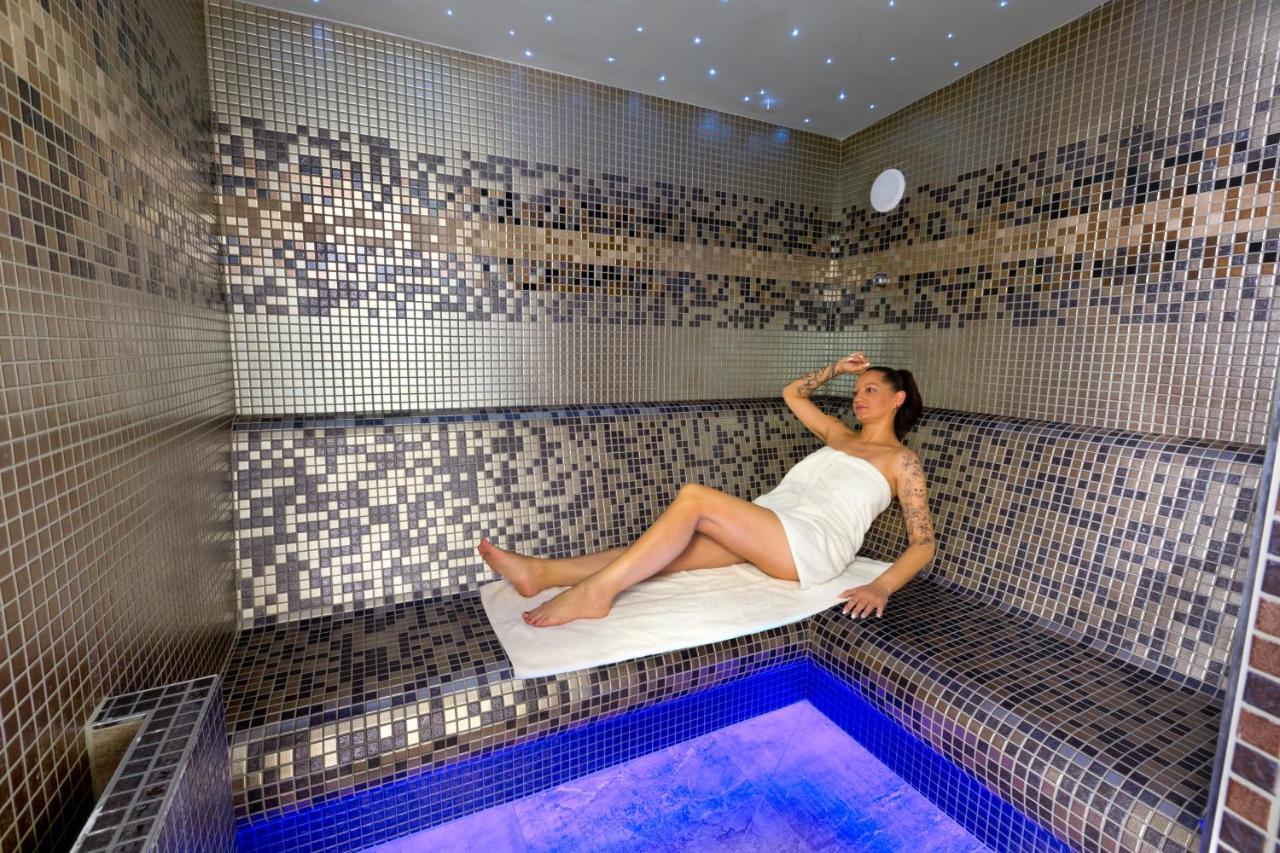 Ala Hotel بيستريس ناد بيرنستينيم المظهر الخارجي الصورة